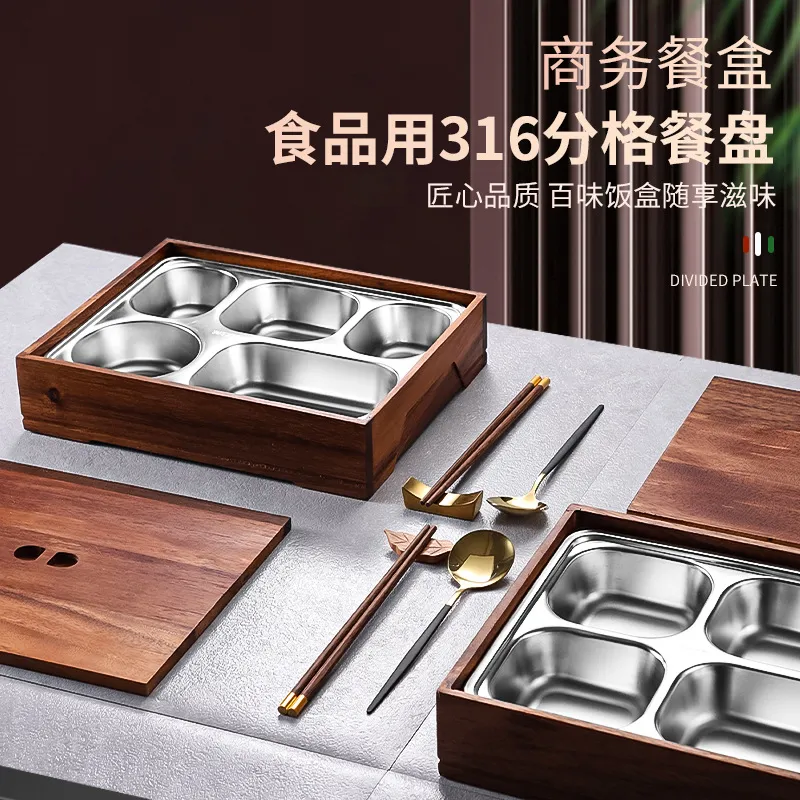 Meal Prep Korean Food - Bento-Box aus schwarzem Walnussholz mit geteiltem